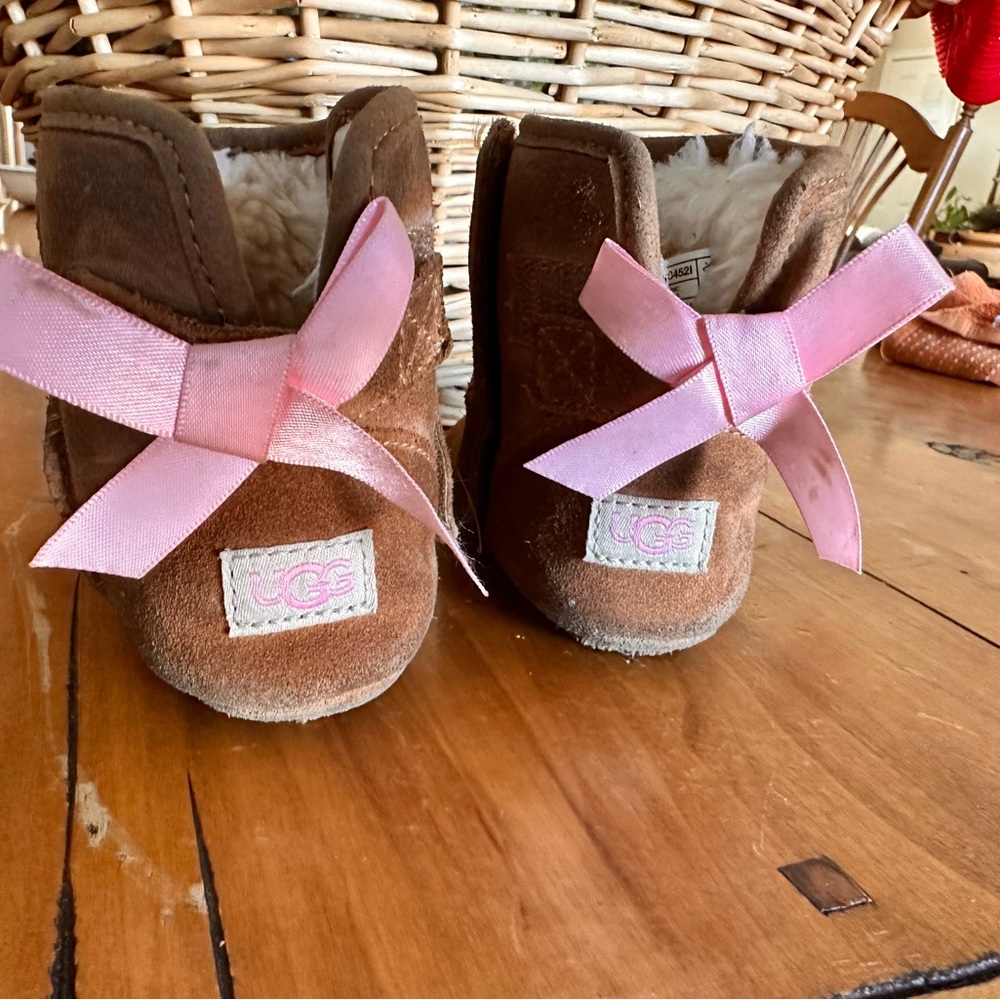 UGG Toddler Brown Boots with Pink Ribbon 4/5